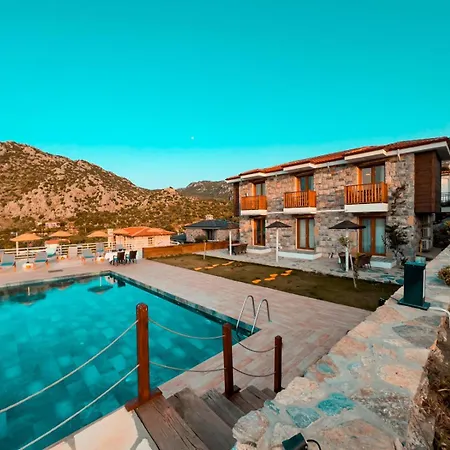 Alice Couette-café 4*