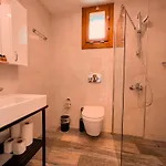 B&B Alice 4*